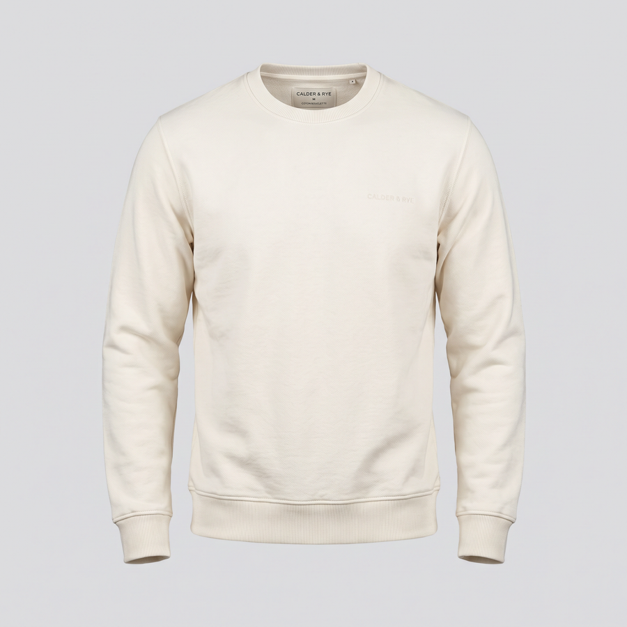 Sweat col rond en coton bouclette, écru, vue de face — CALDER & RYE